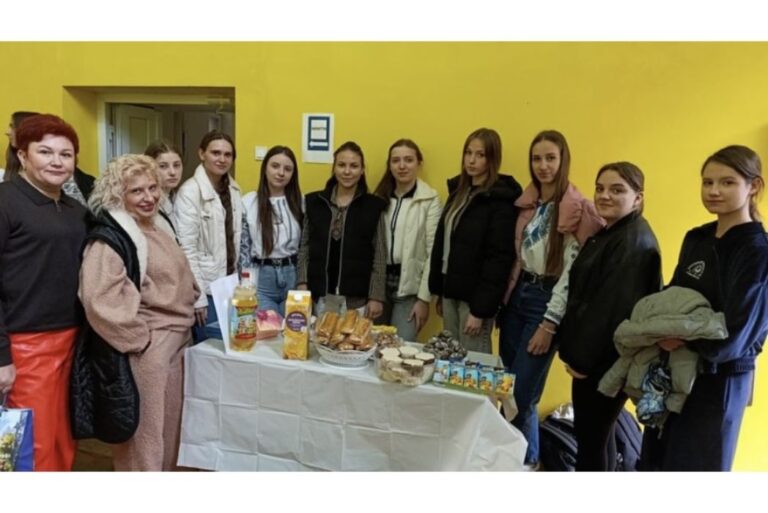 Благодійна ярмарка “Козацька Скриня”