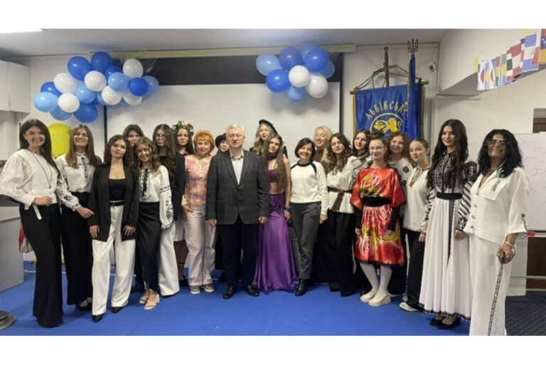 Виховний захід до Дня Організації Об`єднаних Націй на тему: «Єдність народів – сила миру»