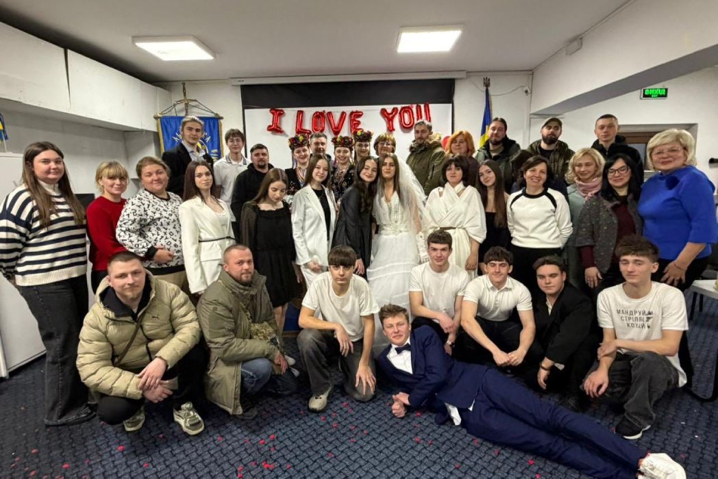 Детальніше про статтю Навчаємо сталевих: Перша сесія підготовки бойових медиків у стінах Львівської медичної академії імені Андрея Крупинського.