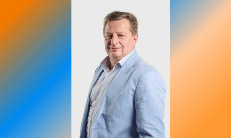 «З Днем знань!» Вітальне слово Ю. Кривка, ректора академії.