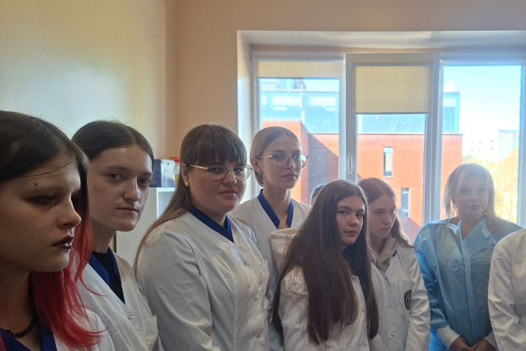 Детальніше про статтю Практичне заняття на базі з ОК «Мікробіологія з основами імунології та технікою мікробіологічних досліджень»