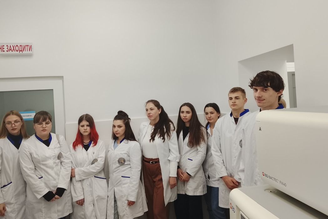 Детальніше про статтю Екскурсія здобувачів освіти у Клінічний центр дитячої медицини
