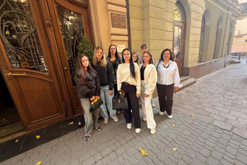 Детальніше про статтю Концерт  пісень з репертуару неймовірної Квітки Цісик